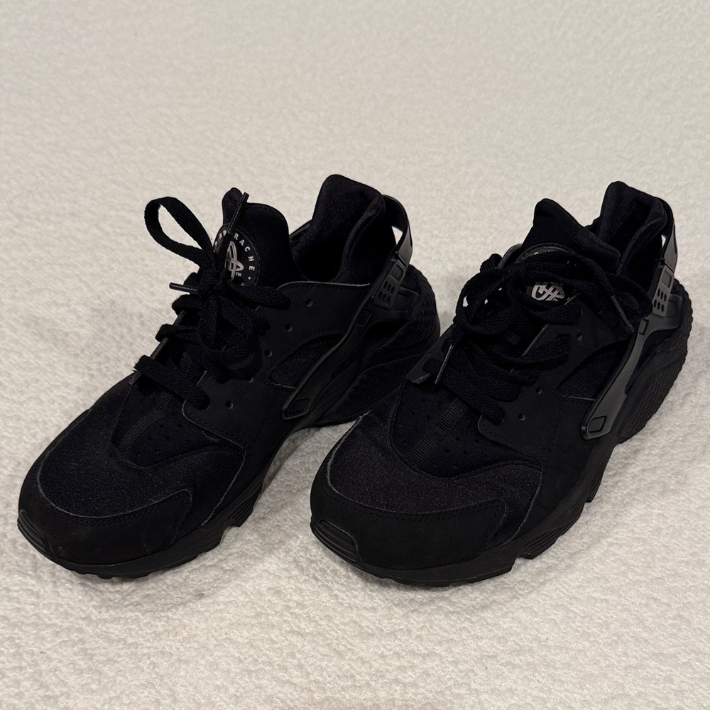 Nike Air Huarache Black Sneakers